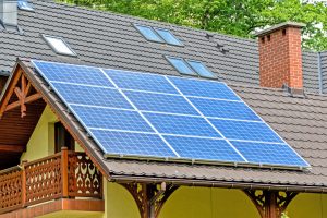 陽(yáng)光充足的地區(qū)是最適合太陽(yáng)能電池板的地方