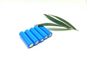 因此，圓柱形電池在散熱方面有相當(dāng)大的優(yōu)勢(shì)。