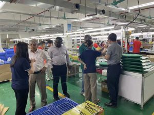 美國(guó)客戶參觀廣州太空人公司